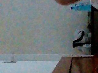 Teen mbbg quy in den Mund gespritzt