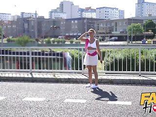 Im Fake Hostel geht die Post so richtig ab