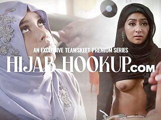 Aria Alexander wird in ihre haarige Möse gebumst