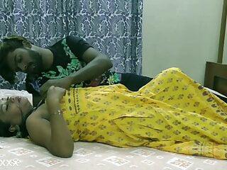 Indisches Teen wird von einem schwarzen Kerl gefickt