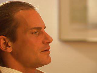 Das asiatische Teen Evans wird von ihrem Geliebten hart durchgenudelt