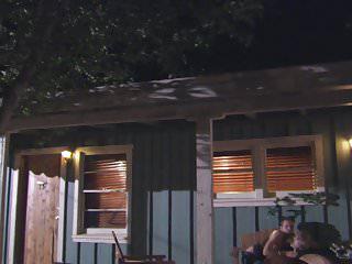 Blondine Brooke Banner auf der terrasse gefickt