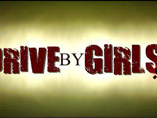 Die geile Kitty Jane beim offentlichen Gangbang in der Öffentlichkeit