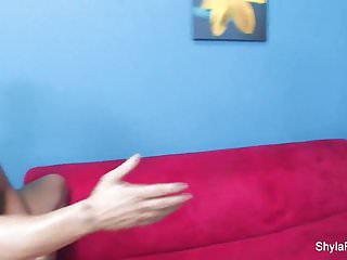 Vollbusige Milf Shyla Stylez wird hart gefickt