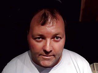 Junge Blondine wird in der Küche hart gefickt