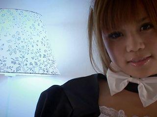 Japanisches Mädel bekommt nach dem Fick eine massive Ladung ins Gesicht