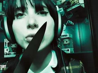 Gangbang am Valentinstag mit Lia Louise in Latex und Korsett