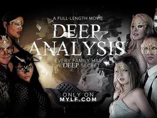 Die geile Schlampe wird in der Küche flachgelegt