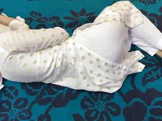 Bi Sex mit der Stiefmutter und ihrem Stiefsohn