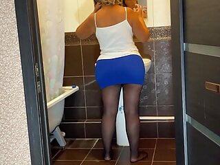 Mama mit dickem Arsch und Stiefsohn lieben Analsex