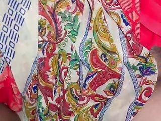 Die Lehrerin und der Studenten ficken im Hinterhof