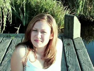 Sie ist ein spezielles Teenmädchen das du sehen musst